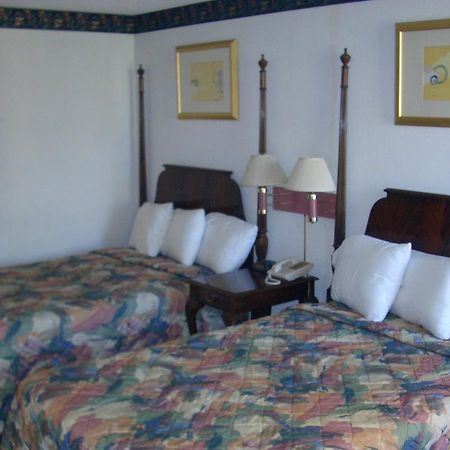 Regency Inn Of 内珀维尔 外观 照片