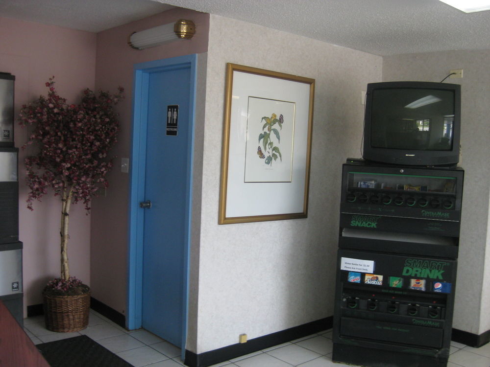 Regency Inn Of 内珀维尔 外观 照片